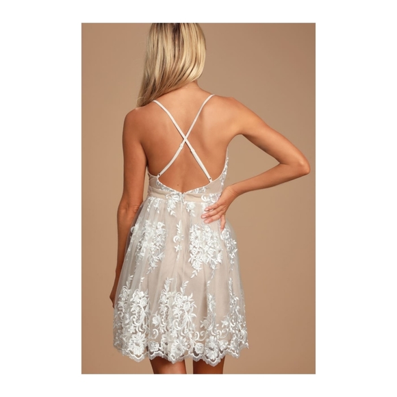 LULU'S♡  Lace Backless White Lace Backless Skater Dress - Picture 6 of 9